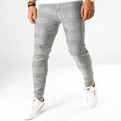 Top 10 😀 Pantalon Carreaux 1624 Blanc Noir de Frilivin 🧨