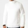 Grosses soldes 🌟 Pull Col Roulé M-004 Blanc de Frilivin 🧨 1 Grosses soldes 🌟 Pull Col Roulé M-004 Blanc de Frilivin 🧨 -Promos Frilivin Magasin frilivin 229261 M 004 20200826T134529 01