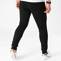 Grosses soldes 🤩 Pantalon Jogging BM1169 Noir de Frilivin 🎉 -Promos Frilivin Magasin frilivin 245896 BM1169 1 20210105T143020 04