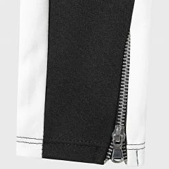 Tout neuf 👏 Pantalon Jogging A Bandes Enfant 718 Noir de Frilivin 🔥 8 Tout neuf 👏 Pantalon Jogging A Bandes Enfant 718 Noir de Frilivin 🔥 -Promos Frilivin Magasin frilivin 271961 718 BLACK 20210716T124458 03