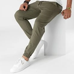 Grosses soldes 🌟 Jogger Pant BM1336 Vert Kaki de Frilivin 🧨 -Promos Frilivin Magasin frilivin 288139 BM1336 2 20211015T161614 03