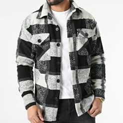 Bon marché ✨ Surchemise Carreaux 15612 Noir Beige de Frilivin 👏 -Promos Frilivin Magasin frilivin 297019 15612 BLACK 20220105T161057 03