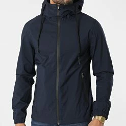 Les meilleures critiques de 🥰 Veste Zippée Capuche L538 Bleu Marine de Frilivin ⭐