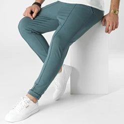 Meilleure affaire 👏 Pantalon Chino 1560 Vert Foncé de Frilivin 😀 8 Meilleure affaire 👏 Pantalon Chino 1560 Vert Foncé de Frilivin 😀 -Promos Frilivin Magasin frilivin 300246 1560 GREEN 20220131T141234 03