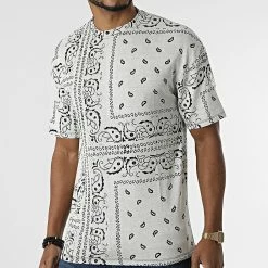 Nouveau 🥰 Tee 👚 Shirt C5304 Blanc Bandana de Frilivin ⭐