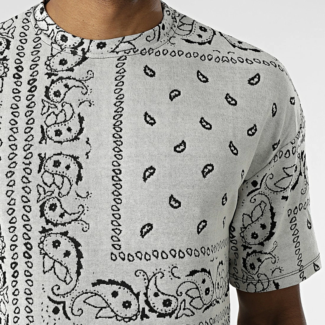 Nouveau 🥰 Tee 👚 Shirt C5304 Blanc Bandana de Frilivin ⭐ 4 Nouveau 🥰 Tee 👚 Shirt C5304 Blanc Bandana de Frilivin ⭐ – Image 2