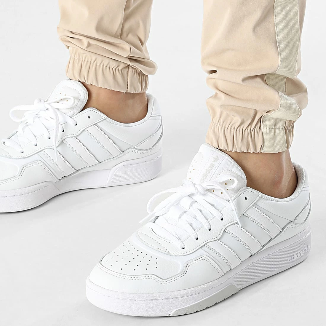 Remise 👏 Pantalon Jogging A Bandes 60026 Beige de Frilivin ⌛ 4 Remise 👏 Pantalon Jogging A Bandes 60026 Beige de Frilivin ⌛ – Image 2