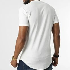 Top 10 🧨 Tee 👚 Shirt Oversize 5423 Blanc de Frilivin ✨ -Promos Frilivin Magasin frilivin 320603 5423 WHITE 20220524T142848 04