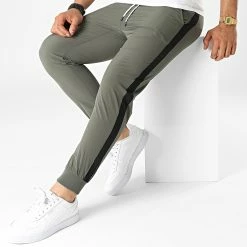 Budget 💯 Pantalon Jogging A Bandes P3210 Vert Kaki de Frilivin 🧨 -Promos Frilivin Magasin frilivin 323047 P3210 4 20220614T142830 03