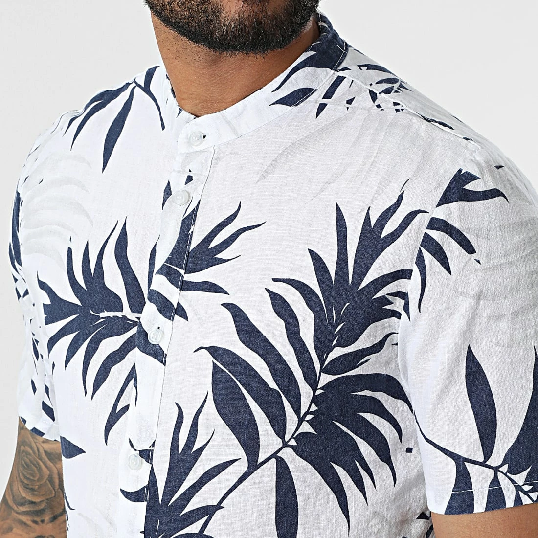 De gros 🤩 Chemise Manches Courtes Col Mao T21483 Blanc de Frilivin 🛒 4 De gros 🤩 Chemise Manches Courtes Col Mao T21483 Blanc de Frilivin 🛒 – Image 2