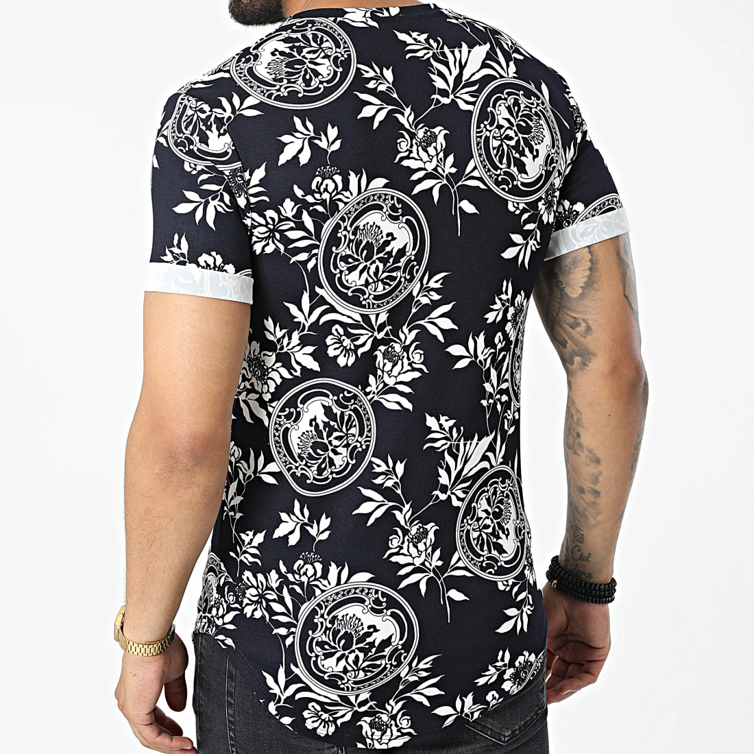 Nouveau 🌟 Tee 👚 Shirt Oversize Floral U1159 Bleu Marine de Frilivin 🔔 6 Nouveau 🌟 Tee 👚 Shirt Oversize Floral U1159 Bleu Marine de Frilivin 🔔 – Image 4