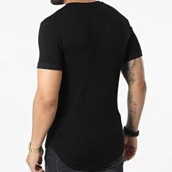Les meilleures critiques de 😉 Tee 👕 Shirt Oversize C5439 Noir de Frilivin 🤩 9 Les meilleures critiques de 😉 Tee 👕 Shirt Oversize C5439 Noir de Frilivin 🤩 -Promos Frilivin Magasin frilivin 325071 C5439 BLACK 20220624T142926 04
