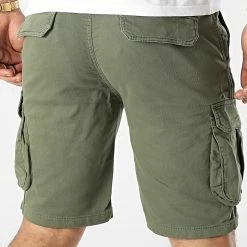Offres 👍 Short Cargo LK6521 Vert Kaki de Frilivin ⌛ -Promos Frilivin Magasin frilivin 325103 LK6521 D 20220804T160836 04