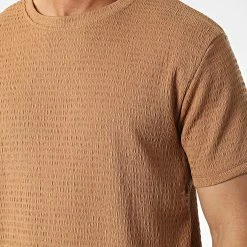 Sortie 💯 Tee 👚 Shirt T21444 Camel de Frilivin 👍 -Promos Frilivin Magasin frilivin 327885 T21444 CAMELO 20220715T162045 02