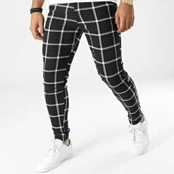 Tout neuf 🔥 Pantalon A Carreaux 10161 Noir Blanc de Frilivin 💯