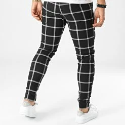 Tout neuf 🔥 Pantalon A Carreaux 10161 Noir Blanc de Frilivin 💯 9 Tout neuf 🔥 Pantalon A Carreaux 10161 Noir Blanc de Frilivin 💯 -Promos Frilivin Magasin frilivin 330856 10161 1 20220804T161917 04
