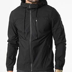 Sortie 😉 Coupe-Vent L837 Noir de Frilivin ⭐