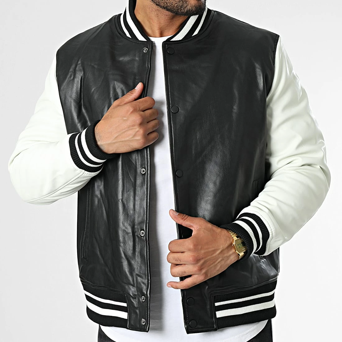 Grosses soldes 👍 Veste Teddy L930 Noir Blanc de Frilivin 🎉 3 Grosses soldes 👍 Veste Teddy L930 Noir Blanc de Frilivin 🎉