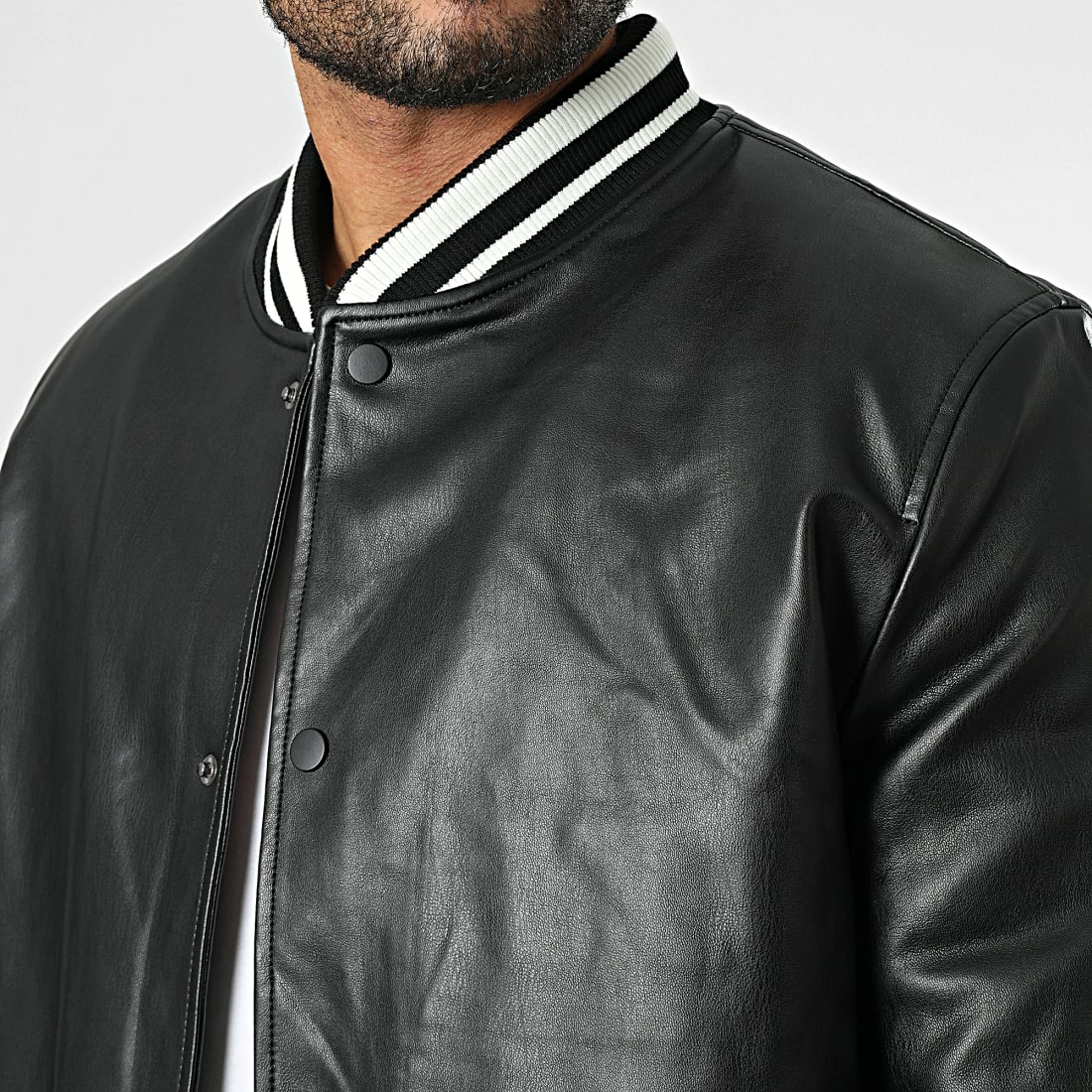 Offres 🌟 Veste Teddy L930 Noir de Frilivin 🎁 4 Offres 🌟 Veste Teddy L930 Noir de Frilivin 🎁 – Image 2