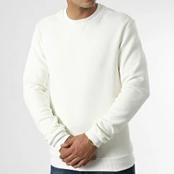 Acheter ❤️ Sweat Crewneck D7281 Beige Clair de Frilivin ⌛ 8 Acheter ❤️ Sweat Crewneck D7281 Beige Clair de Frilivin ⌛ -Promos Frilivin Magasin frilivin 334754 D7281 WHITE 20220829T162444 03