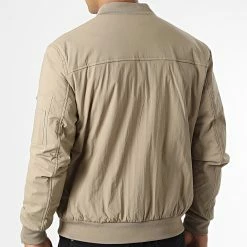 Coupon 🎁 Veste Bomber QQ160C9 Marron Clair de Frilivin 🤩 9 Coupon 🎁 Veste Bomber QQ160C9 Marron Clair de Frilivin 🤩 -Promos Frilivin Magasin frilivin 334790 QQ160C9 5 20220830T152541 04