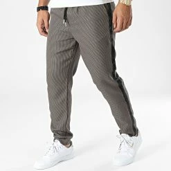De gros 🧨 Pantalon A Carreaux BM1673 Marron de Frilivin ⭐