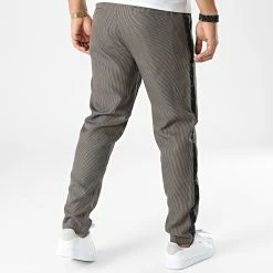 De gros 🧨 Pantalon A Carreaux BM1673 Marron de Frilivin ⭐ 9 De gros 🧨 Pantalon A Carreaux BM1673 Marron de Frilivin ⭐ -Promos Frilivin Magasin frilivin 334864 BM1673 9 20220829T160822 04