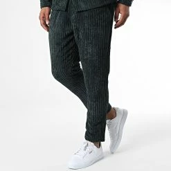 Le moins cher 🎁 Ensemble Chemise Manches Longues Et Pantalon Velours FL042 Vert Foncé de Frilivin ✨ 9 Le moins cher 🎁 Ensemble Chemise Manches Longues Et Pantalon Velours FL042 Vert Foncé de Frilivin ✨ -Promos Frilivin Magasin frilivin 337519 FL042 GREEN 20220926T151343 04