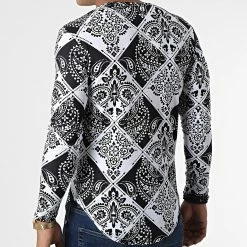 Promo 🌟 Tee 👕 Shirt Manches Longues Oversize C2124 Blanc Noir de Frilivin 🤩 9 Promo 🌟 Tee 👕 Shirt Manches Longues Oversize C2124 Blanc Noir de Frilivin 🤩 -Promos Frilivin Magasin frilivin 337539 C2124 BLACK 20220920T153151 04