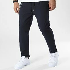 Nouveau 🥰 Pantalon Chino X60080 Bleu Marine de Frilivin 😀