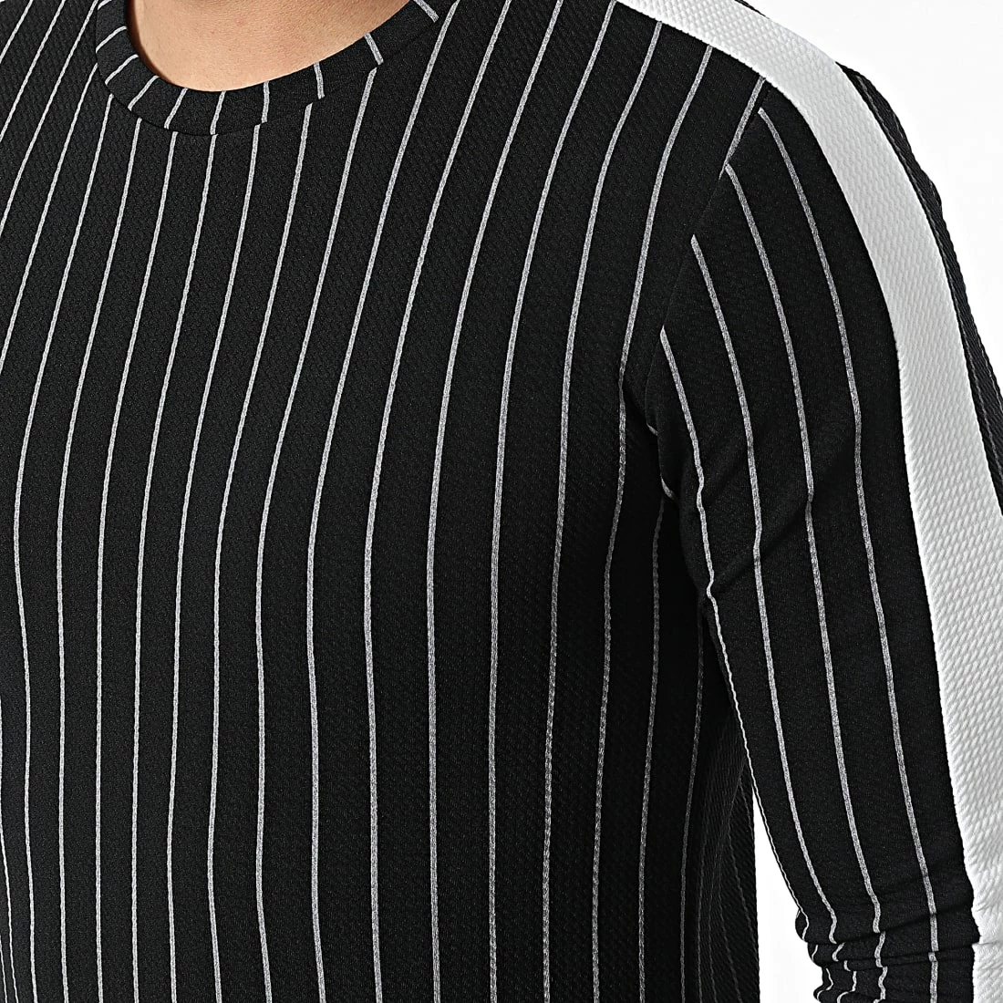 Tout neuf 🎉 Tee 👚 Shirt Manches Longues A Bandes Et Rayures FL038 Noir de Frilivin 😍 4 Tout neuf 🎉 Tee 👚 Shirt Manches Longues A Bandes Et Rayures FL038 Noir de Frilivin 😍 – Image 2