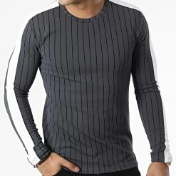 Sortie ⌛ Tee 👕 Shirt Manches Longues A Bandes Et Rayures FL038 Gris Blanc de Frilivin 👍 -Promos Frilivin Magasin frilivin 337614 FL038 GREY 20220920T155013 03