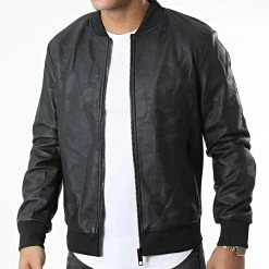 Grosses soldes 🛒 Veste Zippée Camouflage 3A63 Noir de Frilivin ⭐ -Promos Frilivin Magasin frilivin 337663 3A63 BLACK 20220920T150901 03