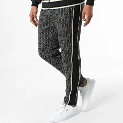 Offres ✔️ Ensemble Veste Zippée Et Pantalon Jogging A Bandes BM1680 Noir de Frilivin 😍 9 Offres ✔️ Ensemble Veste Zippée Et Pantalon Jogging A Bandes BM1680 Noir de Frilivin 😍 -Promos Frilivin Magasin frilivin 339965 BM1680 37 20220929T155452 04