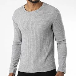 Les meilleures critiques de 🧨 Pull 5812 Gris de Frilivin 💯 -Promos Frilivin Magasin frilivin 340279 5812 GREY 20221007T150339 03