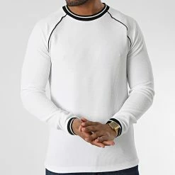 Budget 🌟 Tee 👕 Shirt Manches Longues D7408 Blanc de Frilivin 🤩 -Promos Frilivin Magasin frilivin 344612 D7408 WHITE 20221020T142430 03