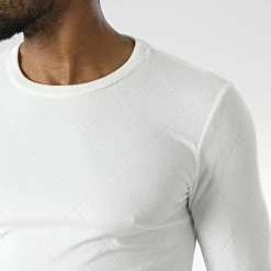 Sortie 💯 Tee 👚 Shirt Manches Longues D7536 Blanc de Frilivin 😀 7 Sortie 💯 Tee 👚 Shirt Manches Longues D7536 Blanc de Frilivin 😀 -Promos Frilivin Magasin frilivin 344871 D7536 WHITE 20221031T141247 02