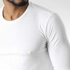 Remise ✨ Tee 👕 Shirt Manches Longues D7537 Blanc de Frilivin 🧨 7 Remise ✨ Tee 👕 Shirt Manches Longues D7537 Blanc de Frilivin 🧨 -Promos Frilivin Magasin frilivin 344927 D7537 WHITE 20221024T151319 02