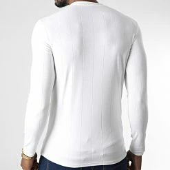 Remise ✨ Tee 👕 Shirt Manches Longues D7537 Blanc de Frilivin 🧨 9 Remise ✨ Tee 👕 Shirt Manches Longues D7537 Blanc de Frilivin 🧨 -Promos Frilivin Magasin frilivin 344927 D7537 WHITE 20221024T151321 04