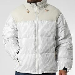 Tout neuf 👏 Doudoune Capuche JK2020 Blanc de Frilivin 🌟